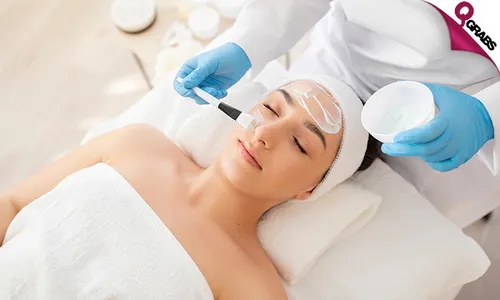 Marine-Based Facial Treatment for Ladies at Ghoson Beauty Center!